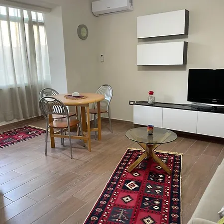 Ilo's Apartmant 아파트 티라나