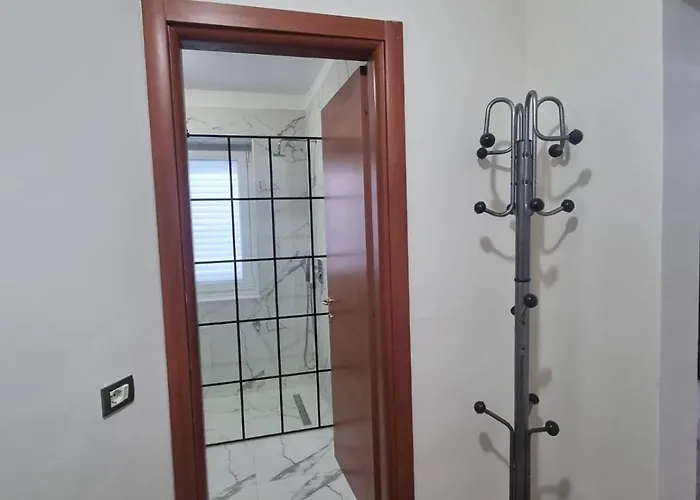 Ilo's Apartmant Appartamento Tirana